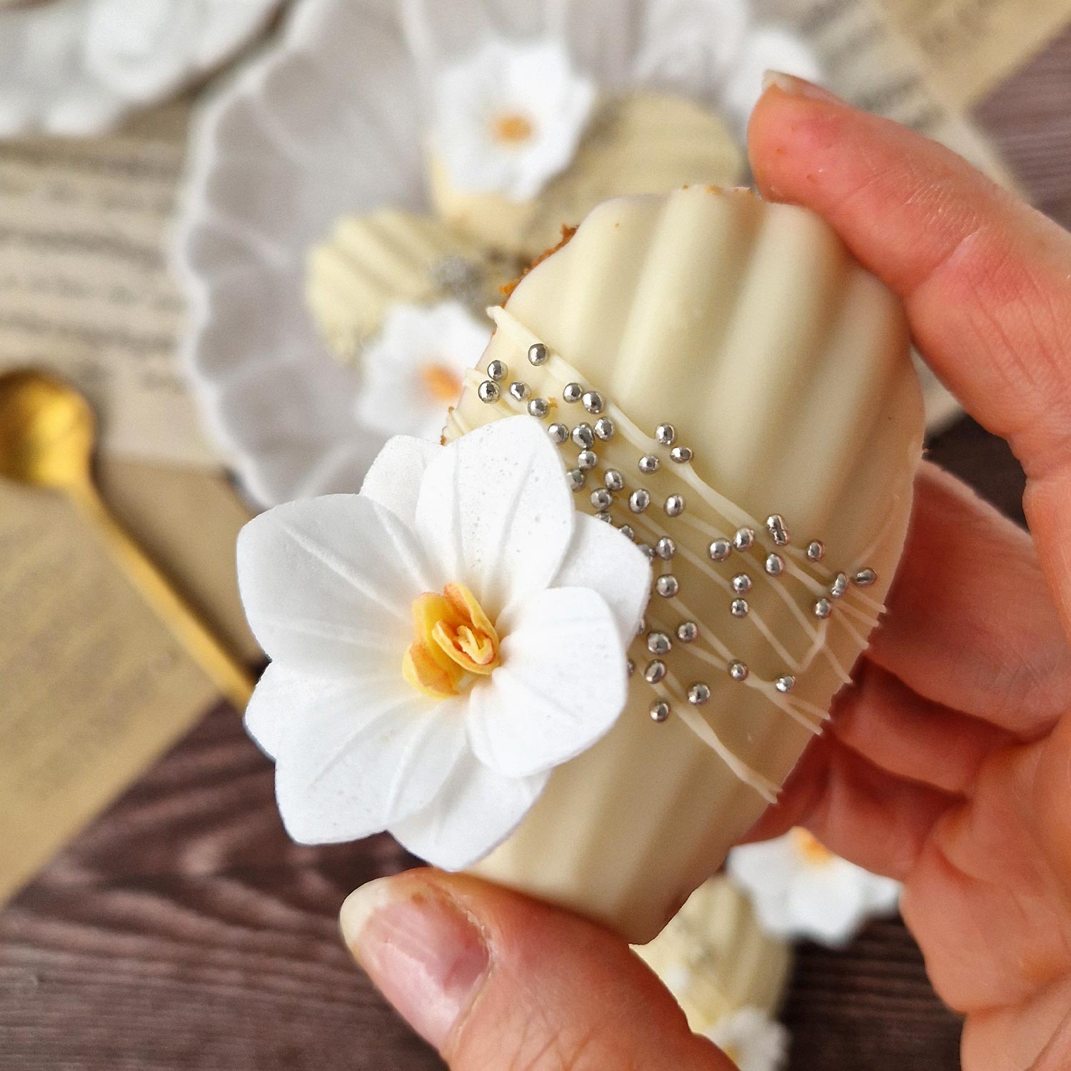 FLEURS EN AZYME BLANCHES 4CM