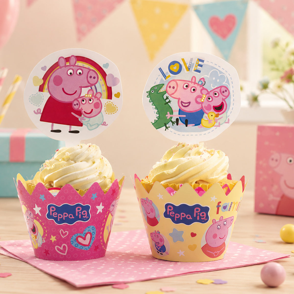 KIT DECORACIÓN ENVOLTURA CUPCAKE CON TOPPERS PEPPA PIG 12U