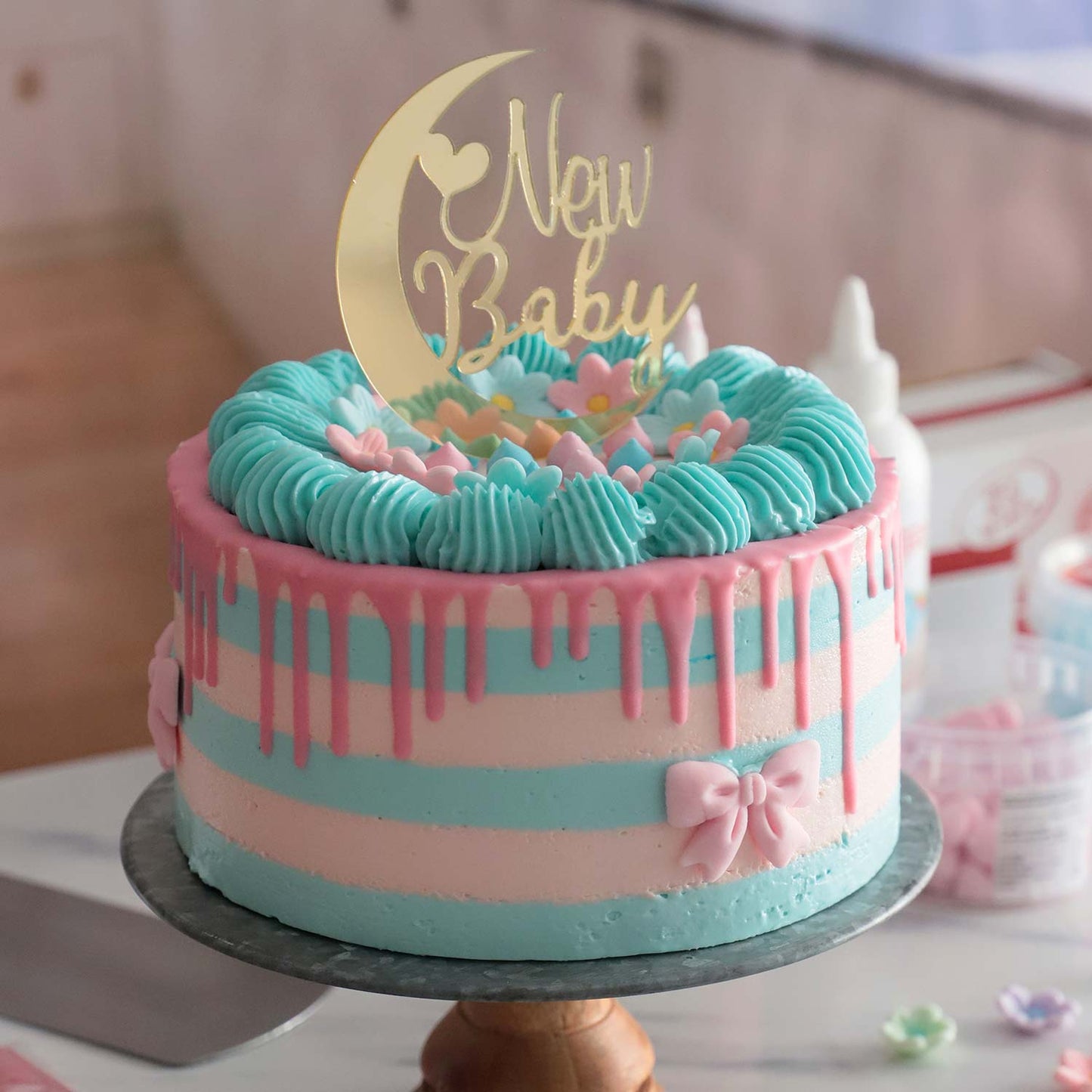 CAKE TOPPER NEW BABY LUNA DORADA 17X10CM