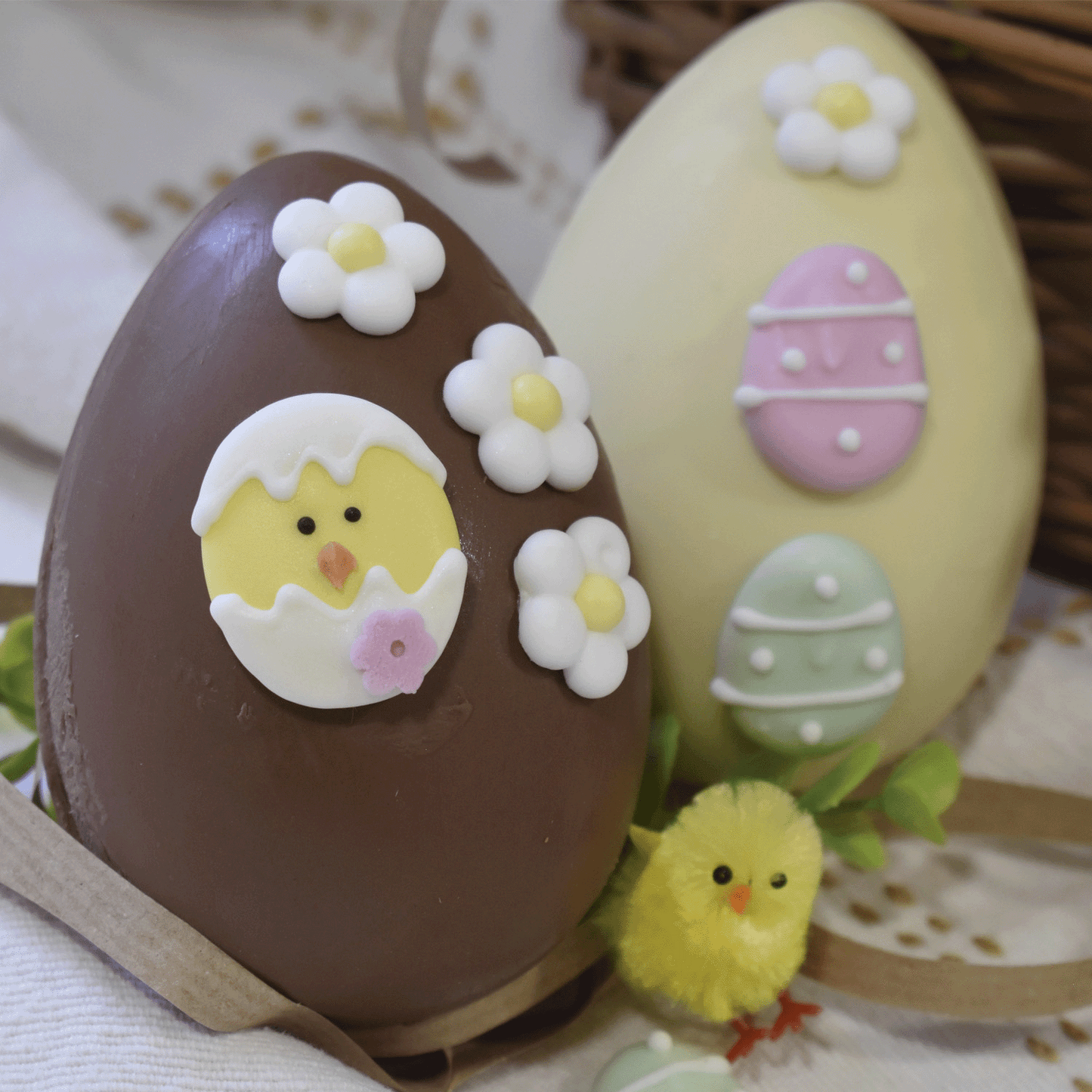 BOITE DE 6 POUSSINS DE PÂQUES JAUNES 2.5CM