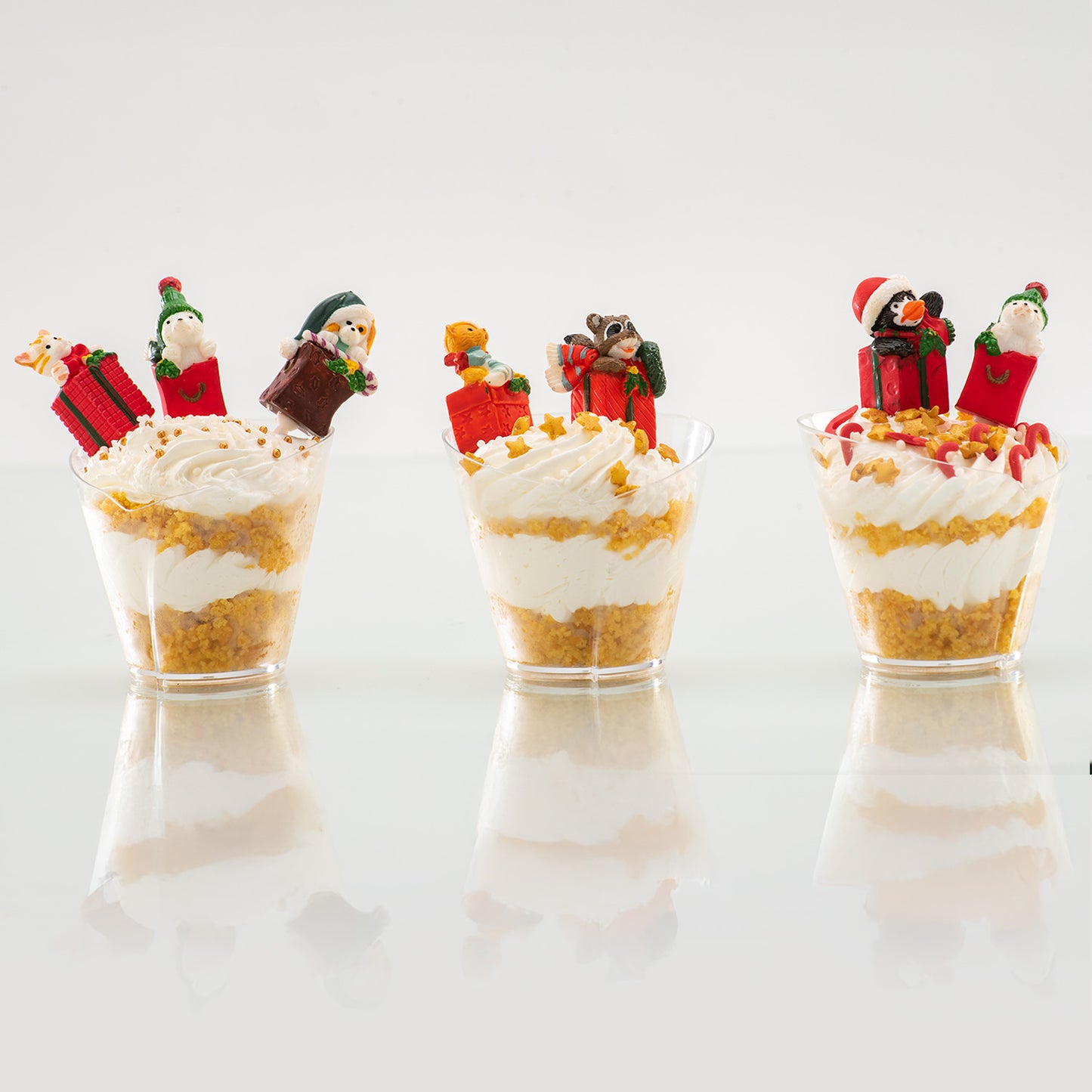 FIGURAS DE PLÁSTICO PRESENTES E ANIMAIS 1.5X6CM