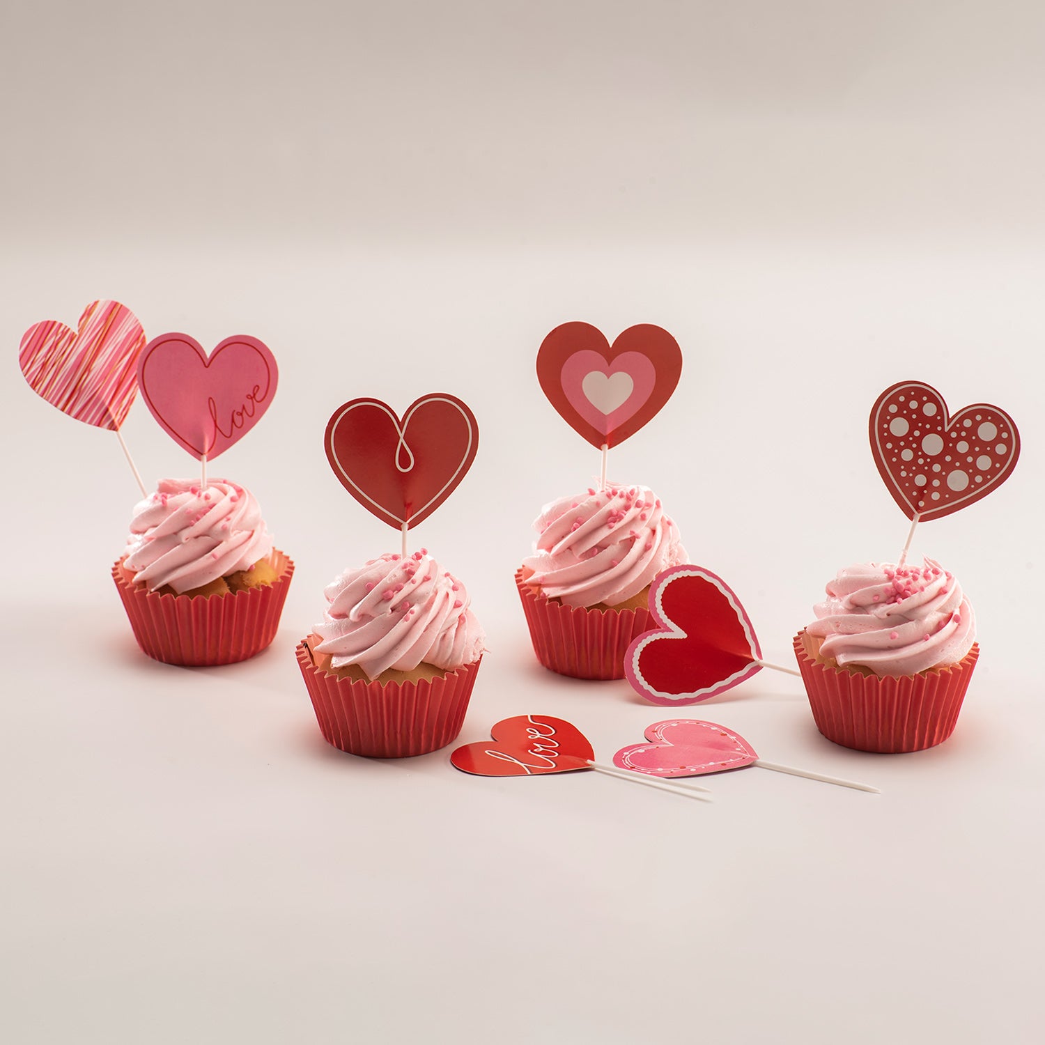 CAKE TOPPERS PAPEL CORAÇÕES 4 MODELOS 8 UNIDADES