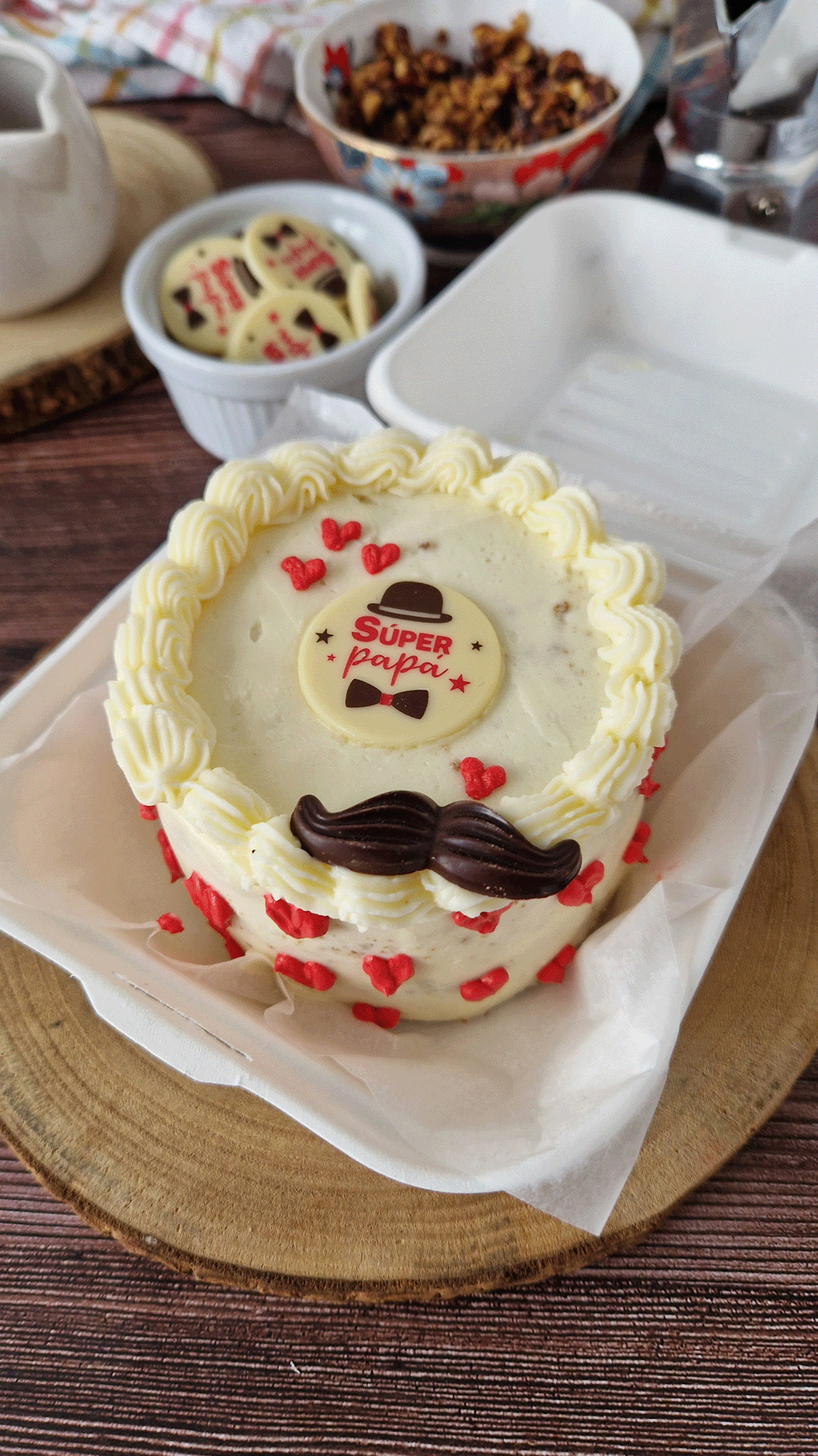 BIGOTES CHOCOLATE NEGRO Y CON LECHE SURTIDO 48X16MM