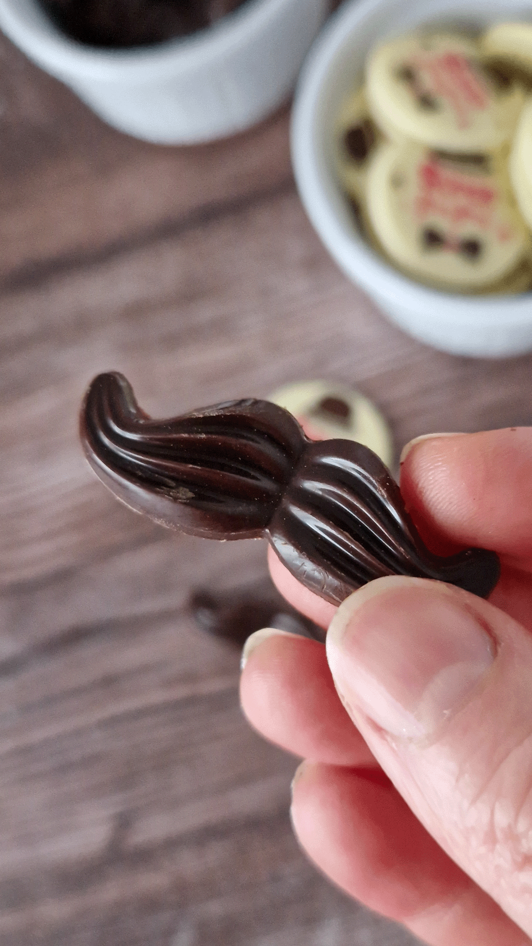 BAFFI ASSORTITI DI CIOCCOLATO FONDENTE E AL LATTE 48X16MM