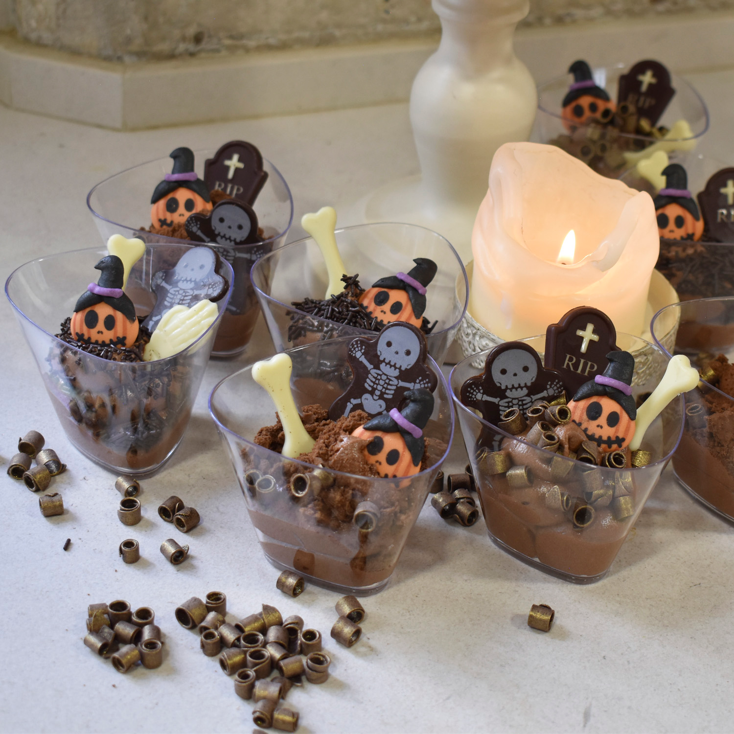 DECORACION CHOCOLATE NEGRO ESQUELETO HALLOWEEN 72 UDS