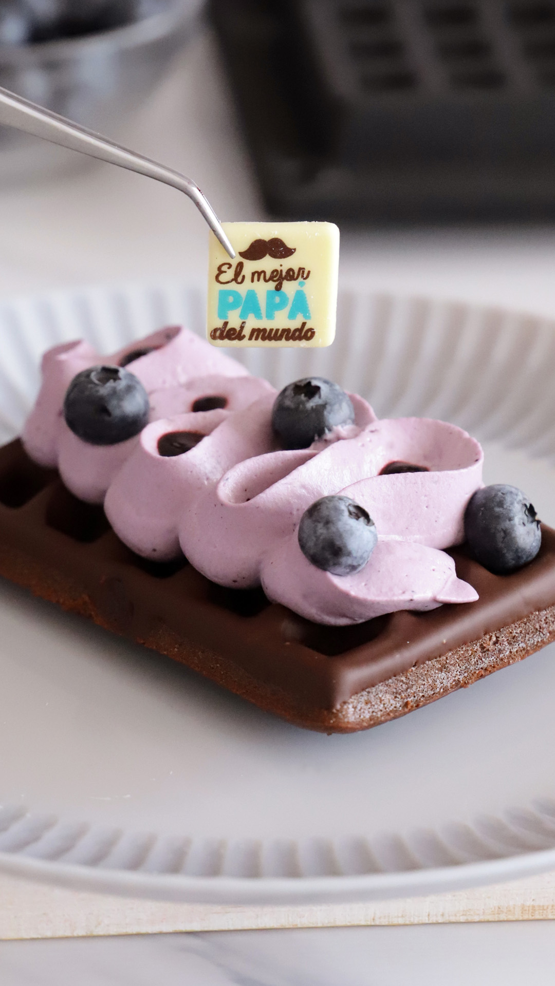 SURTIDO PADRE PLACA CUADRADA CHOCOLATE BLANCO 25X25MM