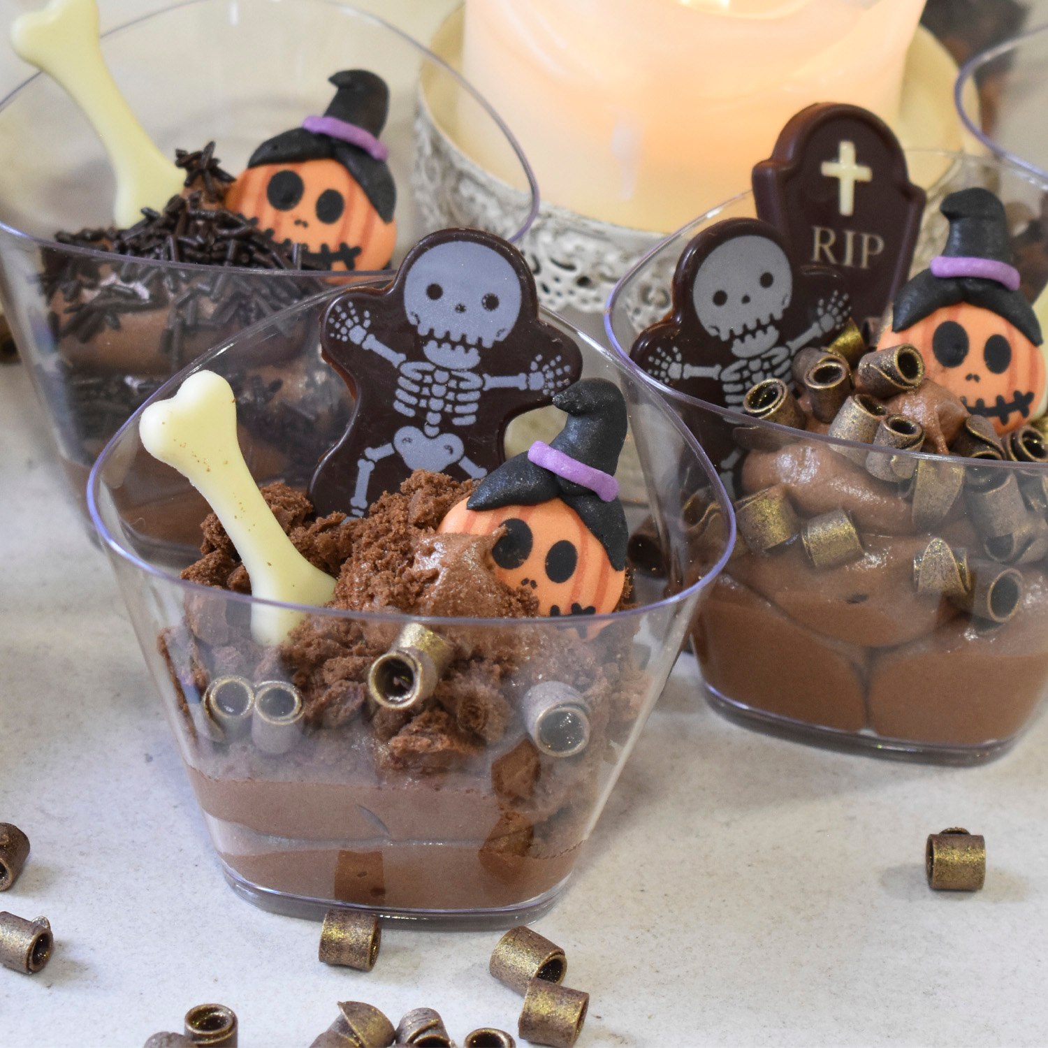 DECORAÇÃO CHOCOLATE BRANCO SORTIDO CEMITÉRIO 4 MODELOS 80 UDS