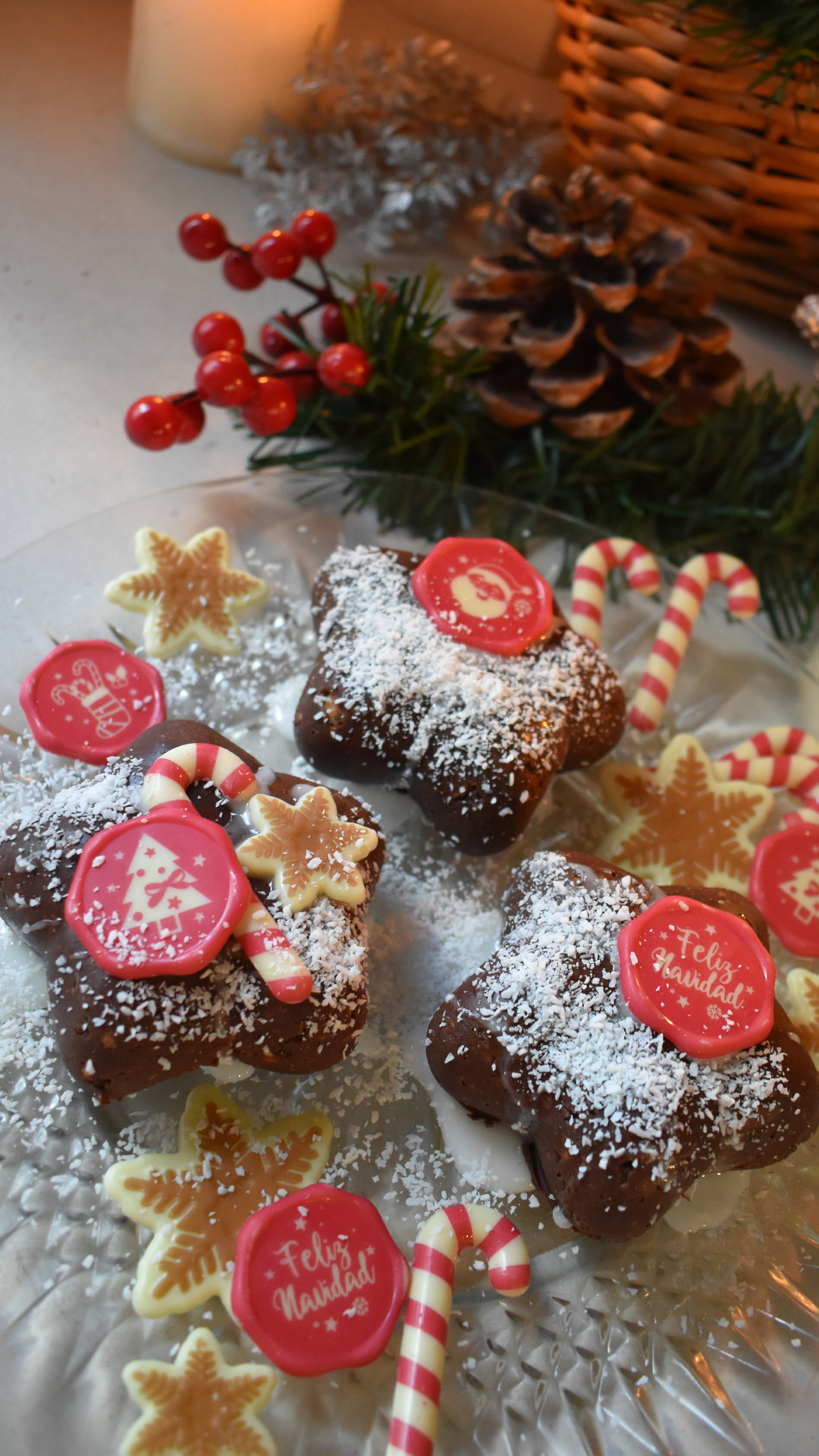 MERRY CHRISTMAS WHITE CHOCOLATE ASSORTMENT Ø 34MM