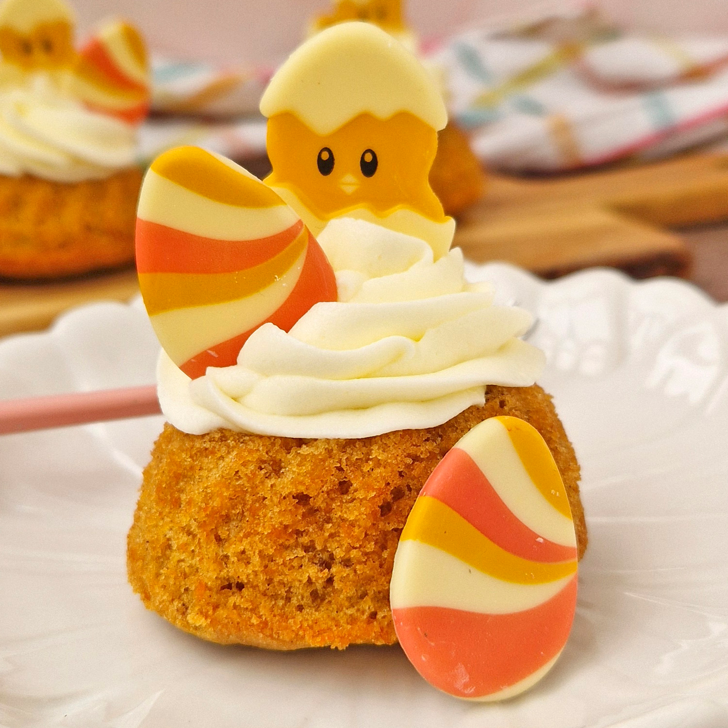 POLLITO CHOCOLATE BLANCO PASCUA 28X37MM