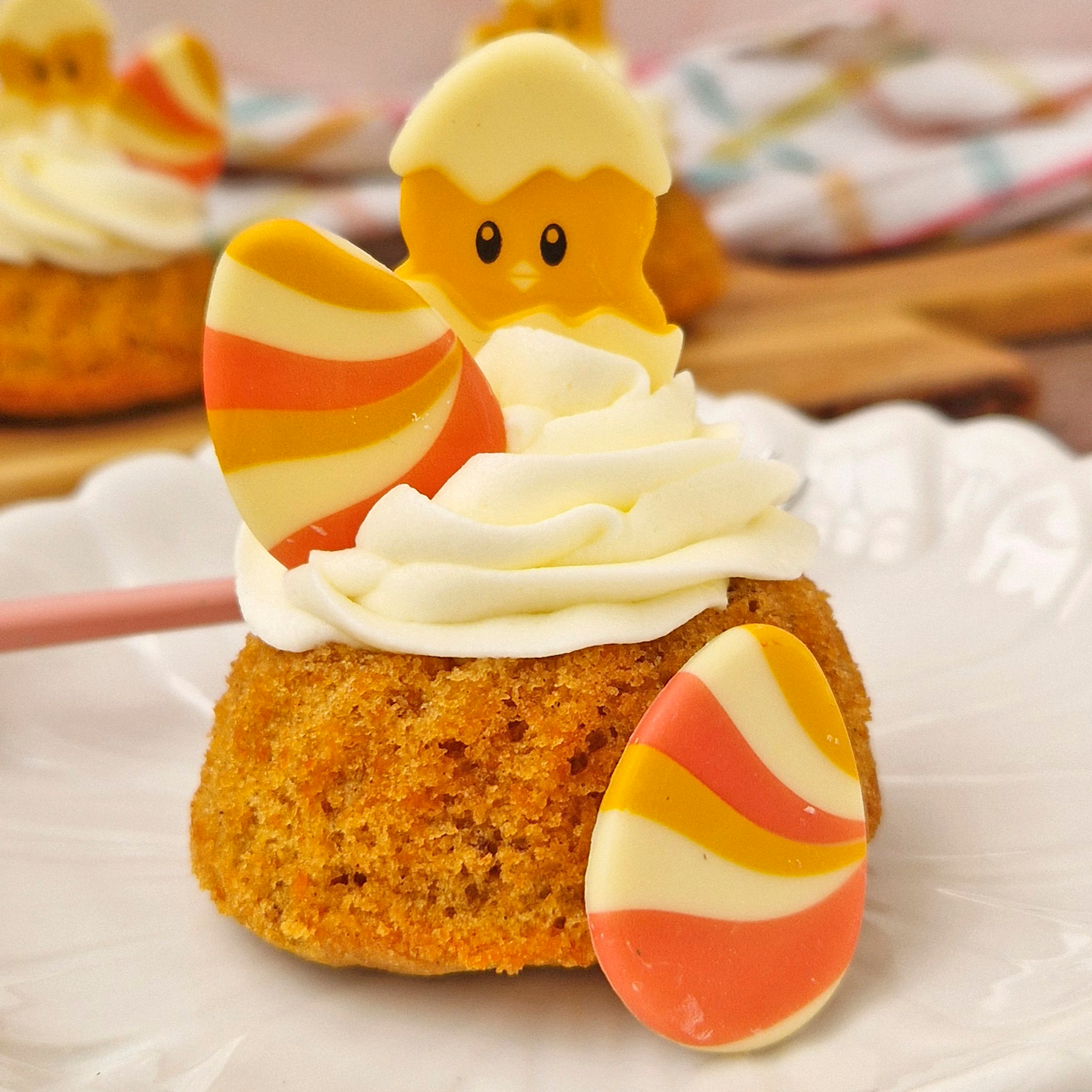 POLLITO CHOCOLATE BLANCO PASCUA 28X37MM