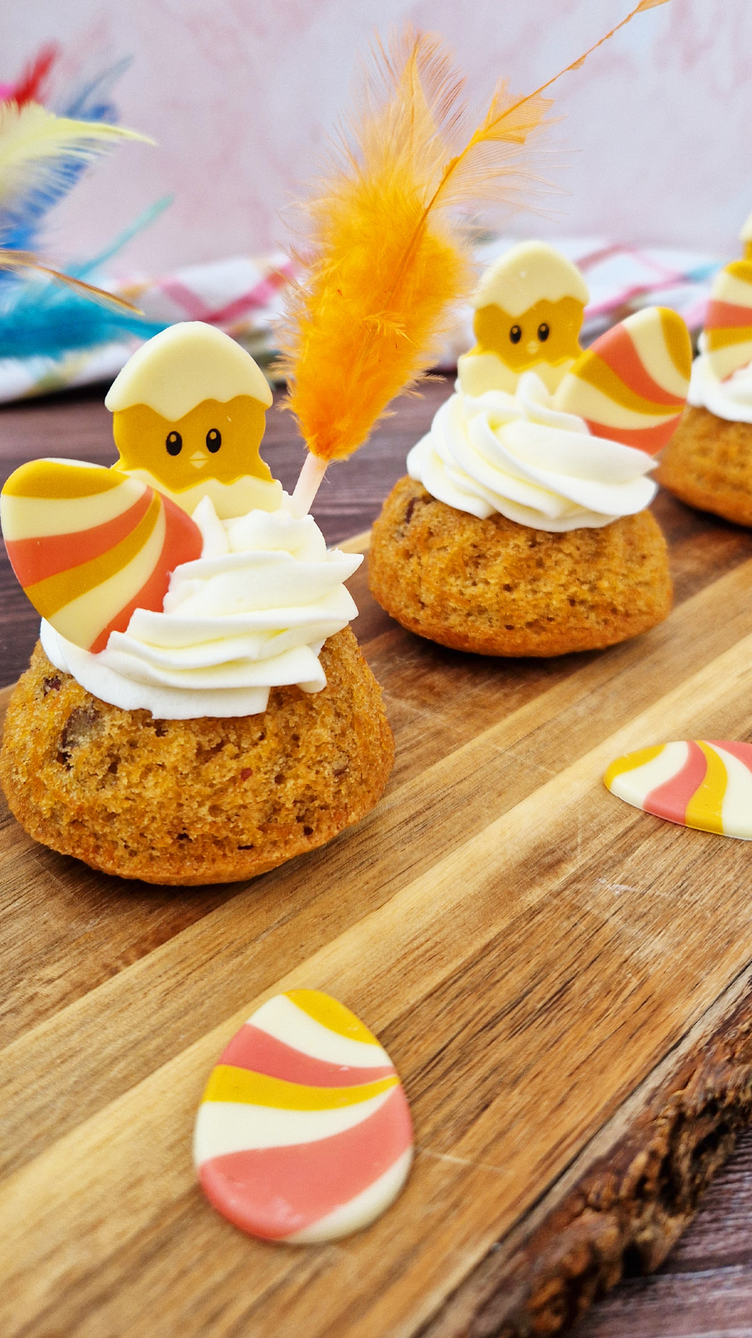 POLLITO CHOCOLATE BLANCO PASCUA 28X37MM