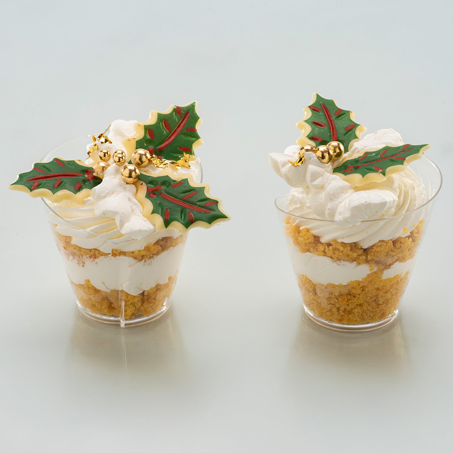 DECORACION CHOCOLATE BLANCO HOJA DE ACEBO NAVIDAD 90UDS