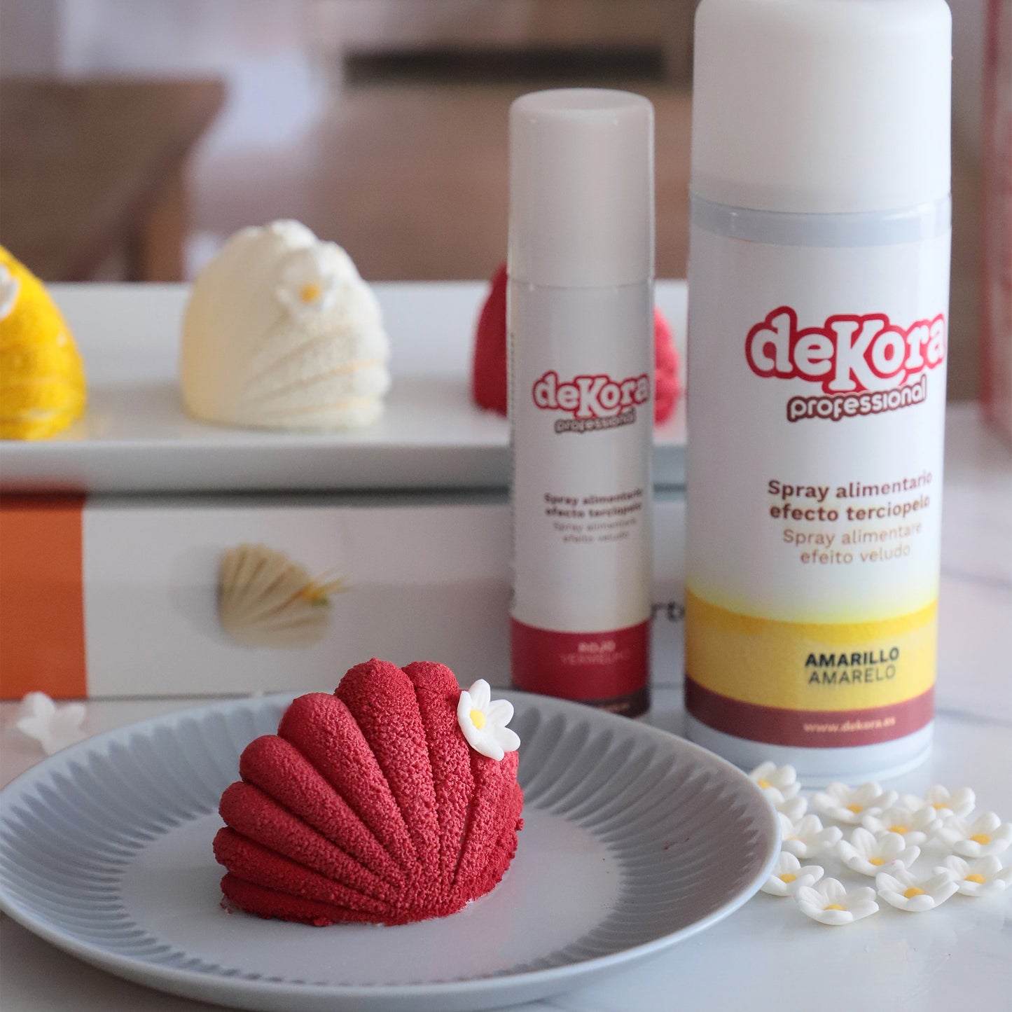 NUOVO SPRAY EFEETTO VELLUTO ROSSO 100ML