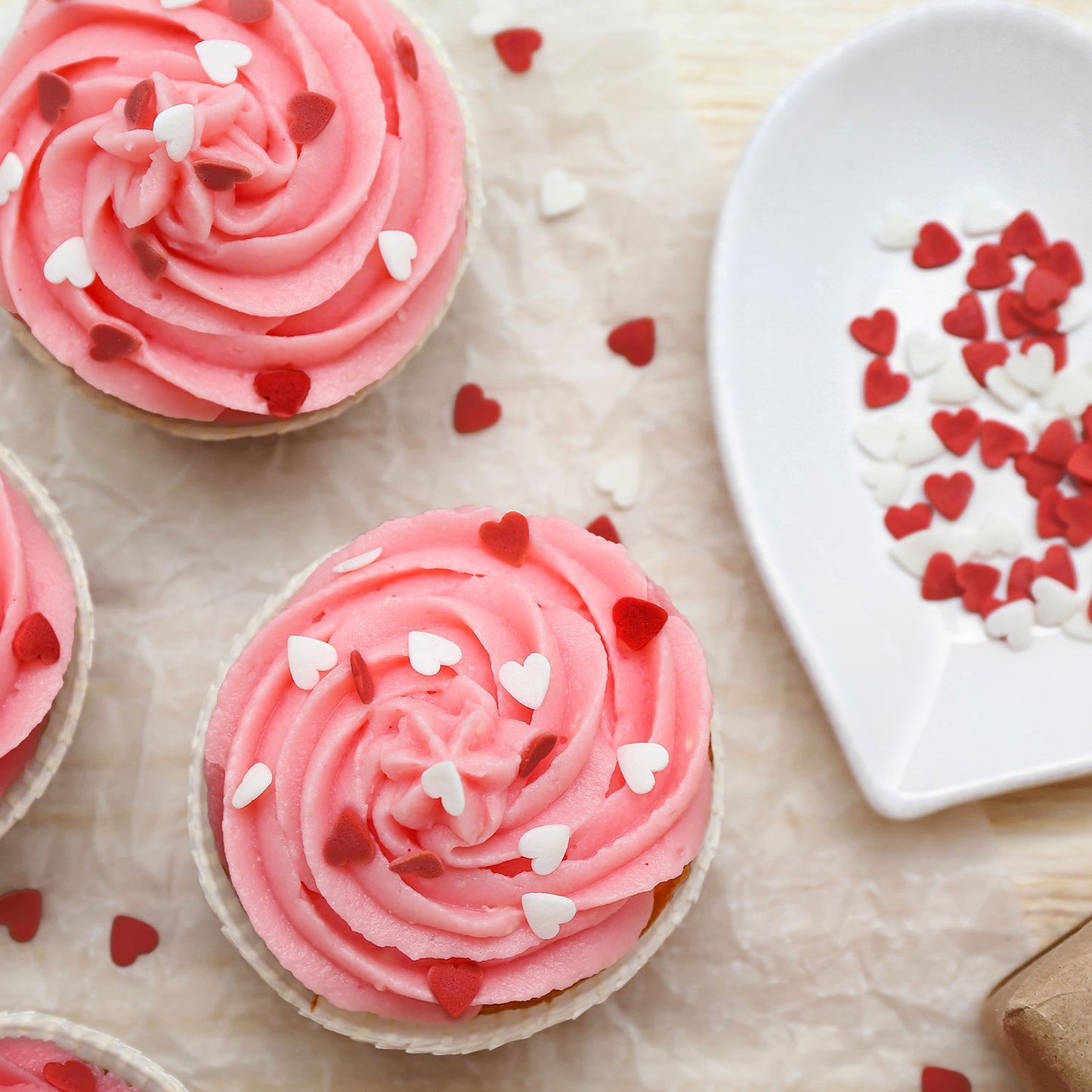 SPRINKLE MIX CORAZONES ROJOS Y BLANCOS 100GR