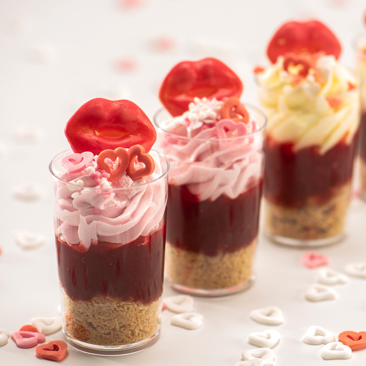 CONFETTI HOLLOW HEARTS  SECRET LOVE