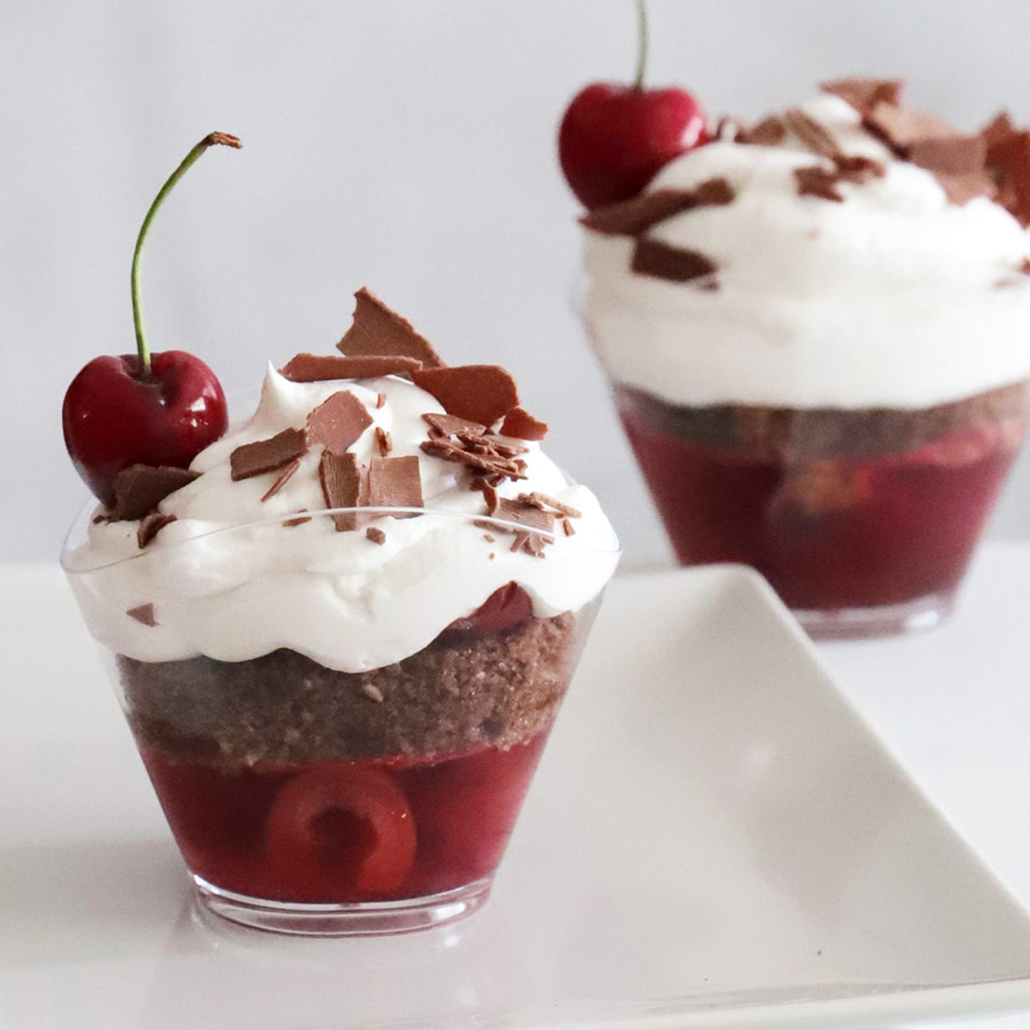 VERRE TRANSPARENTE PLASTIQUE WAVE 85X60H70MM CAP.120ML