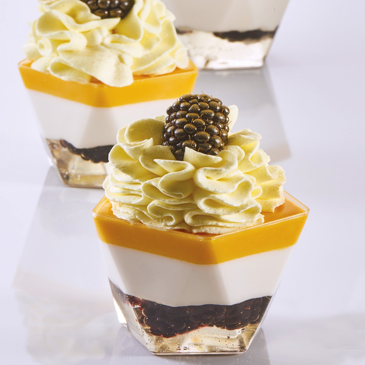 VERRE PLASTIQUE PENTA Ø 72 H56MM | CAP. 120ML