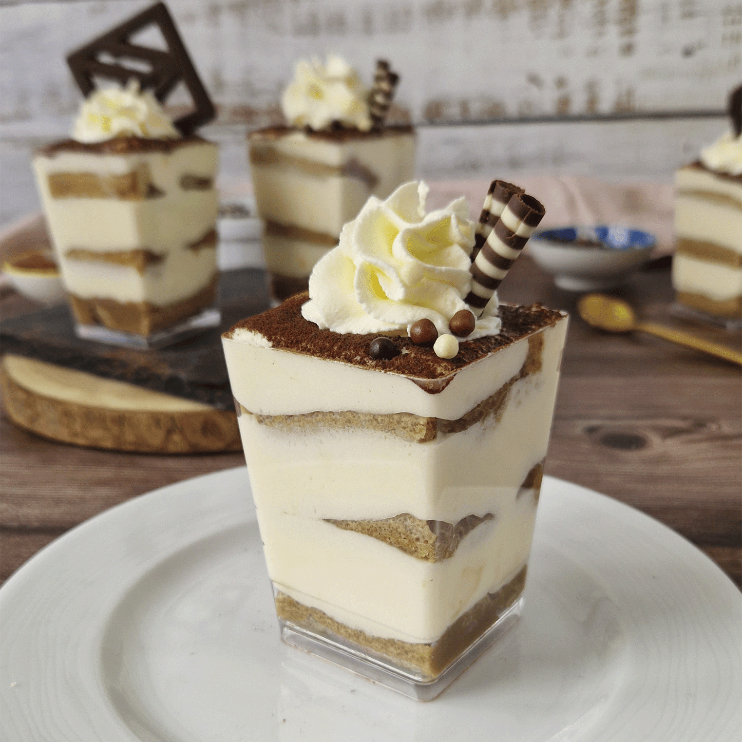 TRANSPARENT PLASTIC CUP SQUARE 55X55 H80MM | CAP. 175ML