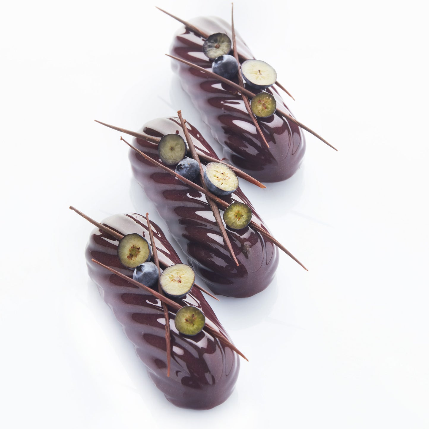 5 ECLAIR TWIST MOULDS 120 X40 H33MM