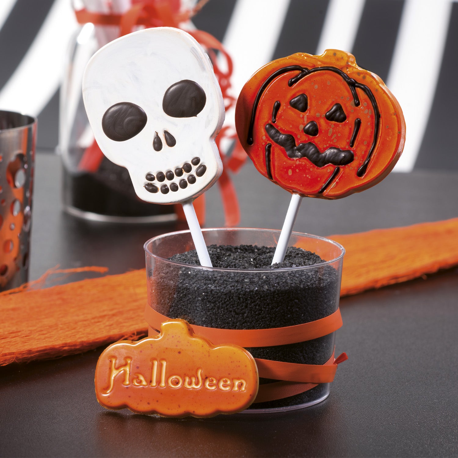 KIT 2 PLASTIC MOULDS CHOCOLATE HALLOWEEN LOLLIPOPS 8 PIECES