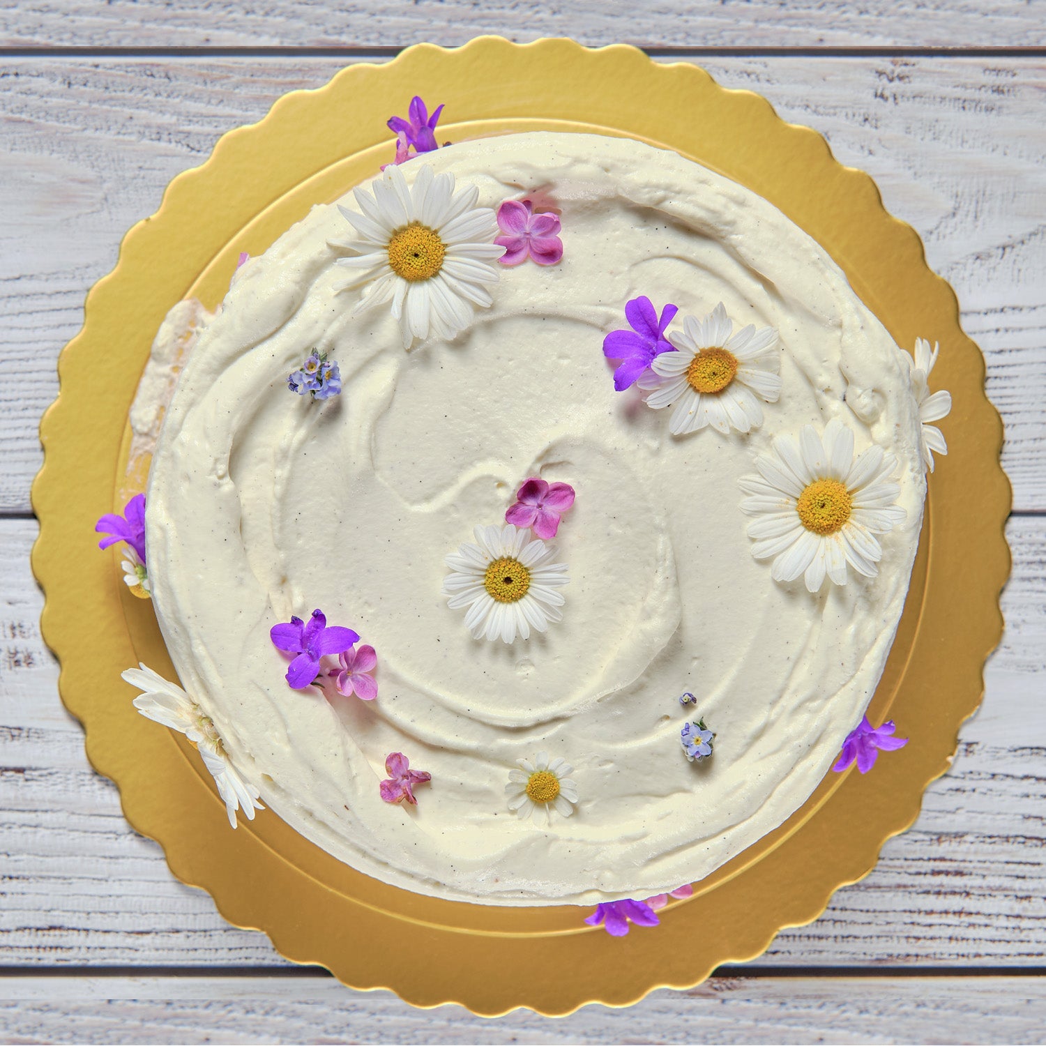 SCALLOPED GOLD CAKE BOARD Ø 25 CM H 3 MM